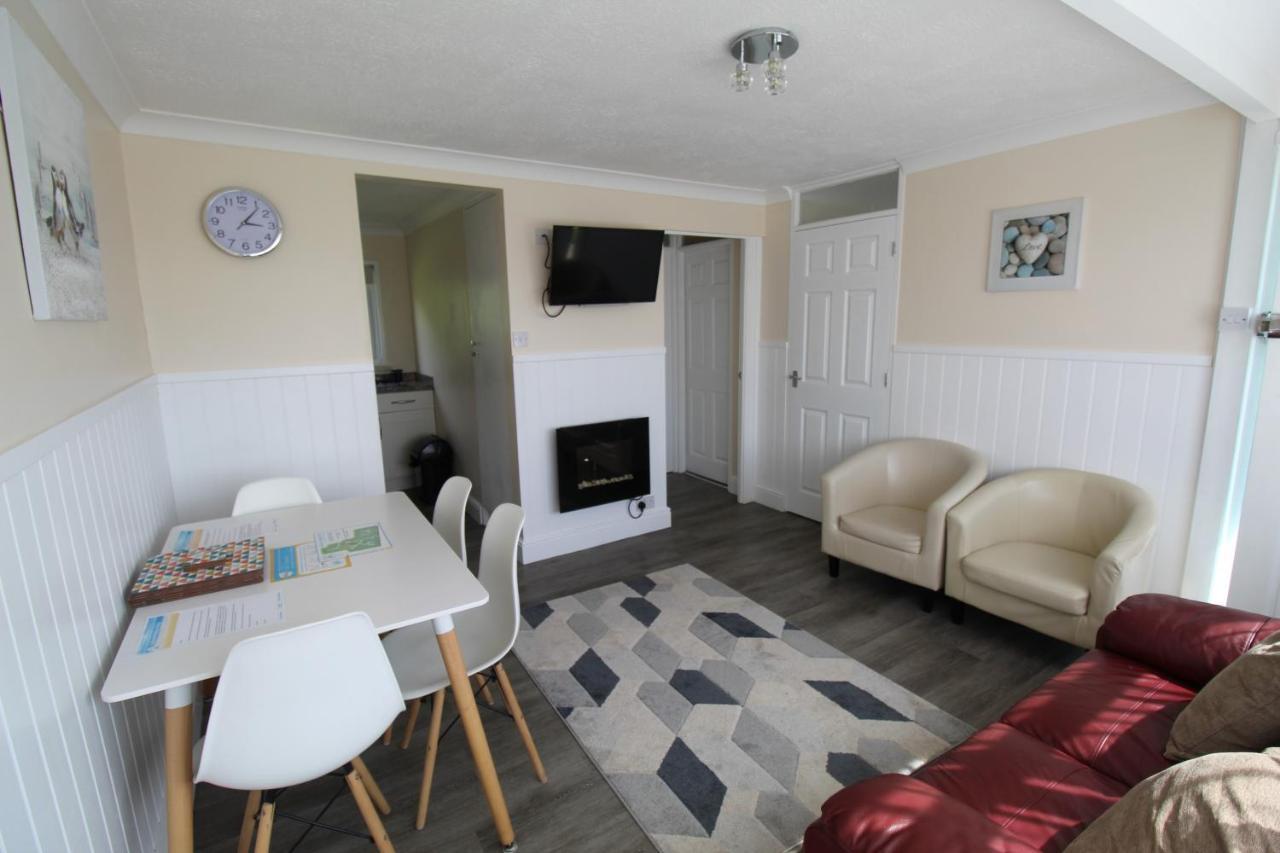 Relaxing Chalet On Popular California Sands Short Stroll To Beach, Nr Norfolk Broads & Great Yarmouth Scratby Luaran gambar